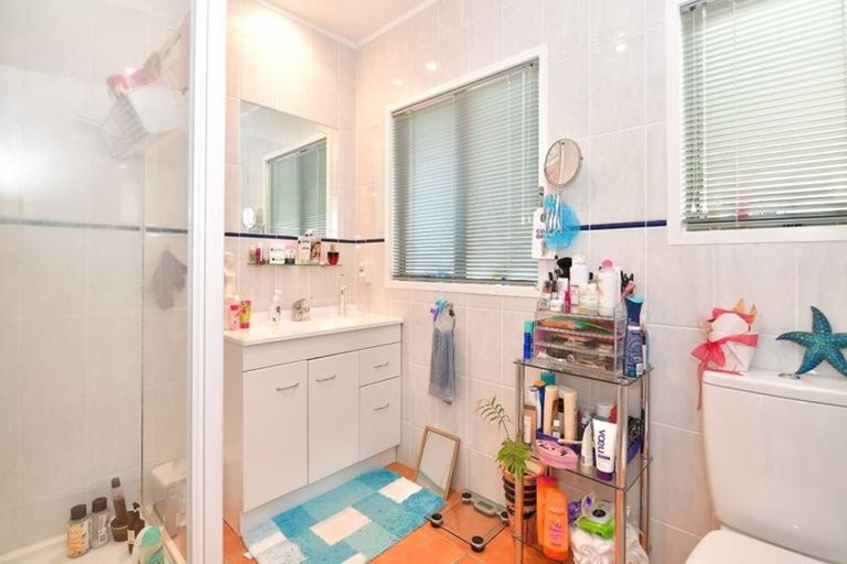 Photo of property in 19a Walbrook Road, Manly, Whangaparaoa, 0930