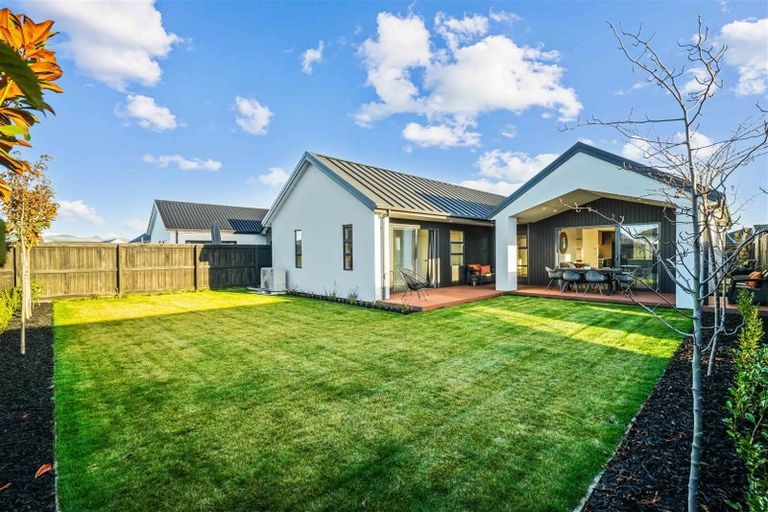 Photo of property in 96 Stationmasters Way, Prebbleton, 7604