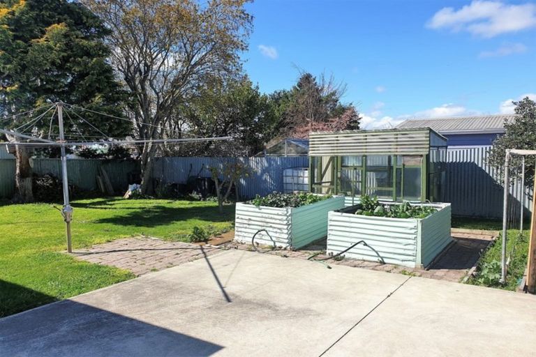Photo of property in 10 Salisbury Street, Dannevirke, 4930