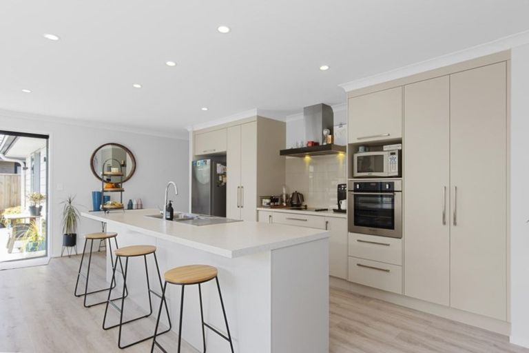 Photo of property in 41 Te Kio Crescent, Papamoa Beach, Papamoa, 3118