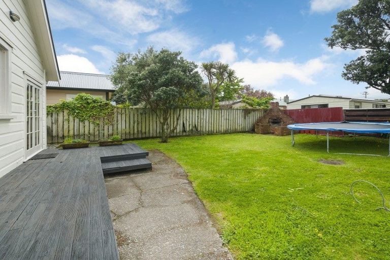 Photo of property in 2 Patrick Street, Petone, Lower Hutt, 5012