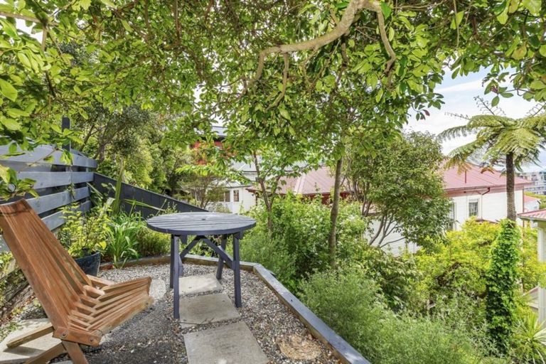 Photo of property in 20 Talavera Terrace, Kelburn, Wellington, 6012