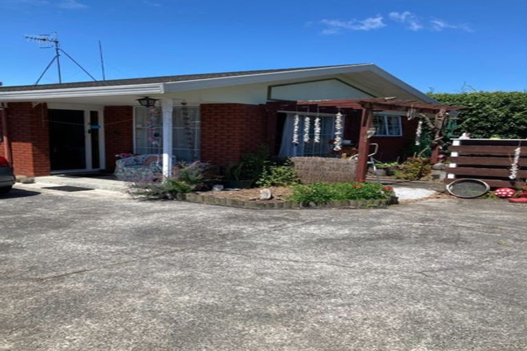 Photo of property in 142c Heretaunga Street, Palmerston North, 4414