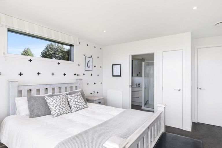 Photo of property in 346 Horokiwi Road, Horokiwi, Wellington, 5016