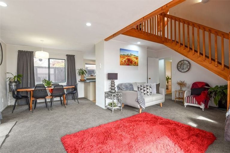 Photo of property in 17 Glenfield Road, Owhata, Rotorua, 3010