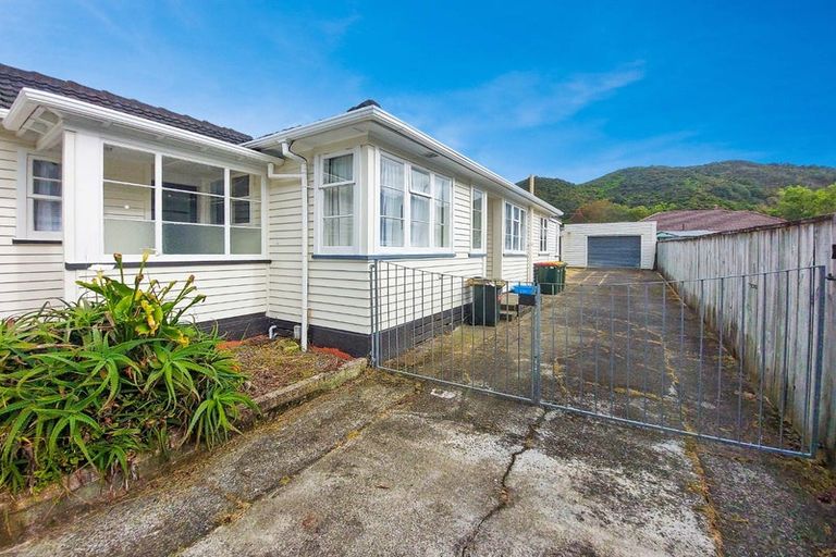 Photo of property in 121 Kowhai Street, Naenae, Lower Hutt, 5011