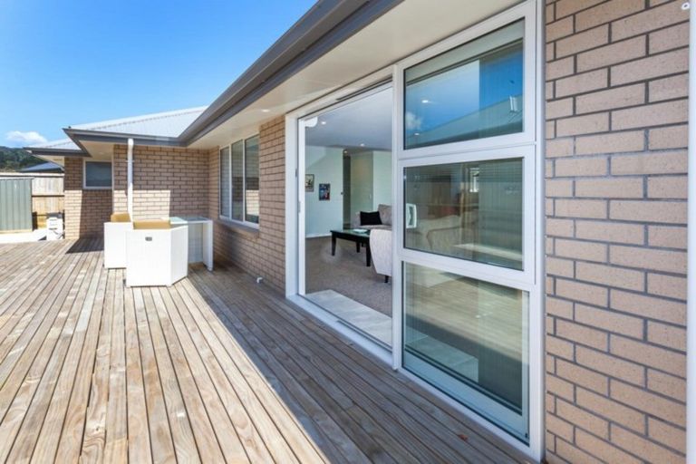 Photo of property in 80 Golden Shore Place, Coromandel, 3506