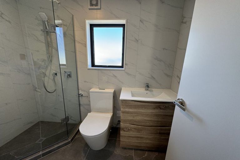 Photo of property in 22d Toru Street, Te Atatu Peninsula, Auckland, 0610