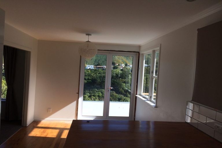 Photo of property in 12 Coleridge Street, Brooklyn, Wellington, 6021