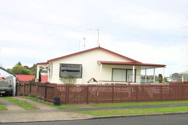 Photo of property in 35 Derby Street, Nawton, Hamilton, 3200