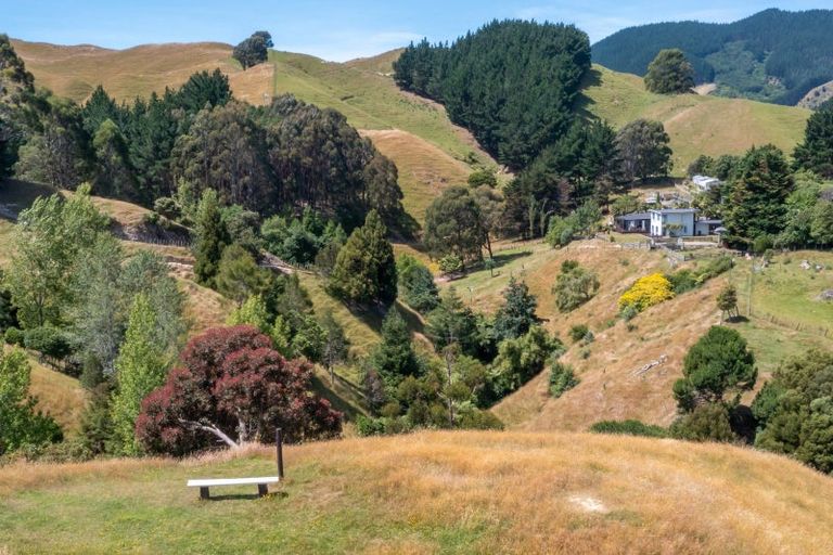 Photo of property in 105 Waterfall Road, Paraparaumu, 5032