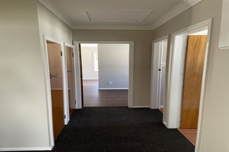 Photo of property in 36 Mcparland Street, Ebdentown, Upper Hutt, 5018