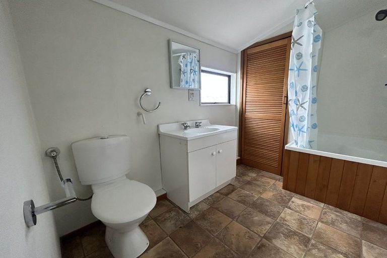 Photo of property in 1 Baton Place, Highbury, Palmerston North, 4412