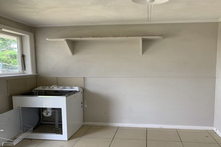 Photo of property in 14 Arimu Road, Papakura, 2110