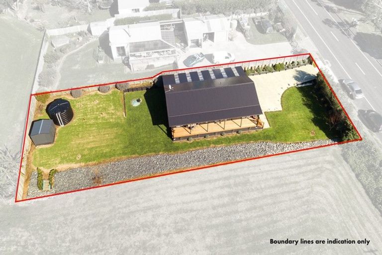 Photo of property in 2630 Awhitu Road, Awhitu, Waiuku, 2684