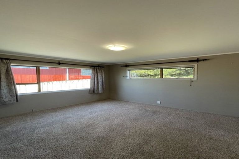 Photo of property in 64 James Cook Drive, Welcome Bay, Tauranga, 3112