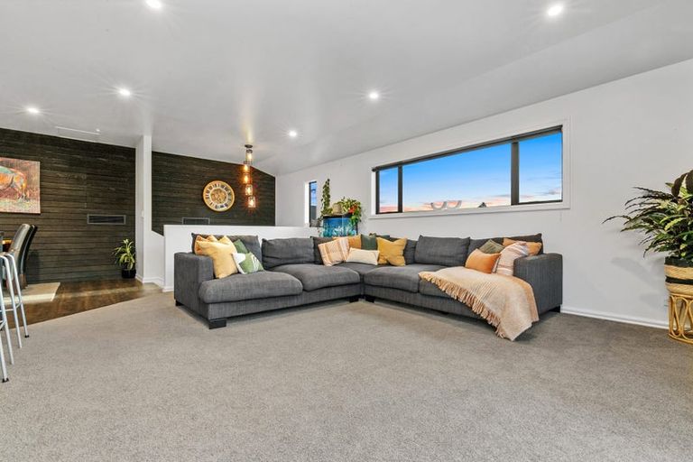 Photo of property in 15 Mareretu Avenue, Patumahoe, Pukekohe, 2679