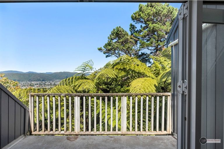 Photo of property in 2/137 Park Road, Belmont, Lower Hutt, 5010