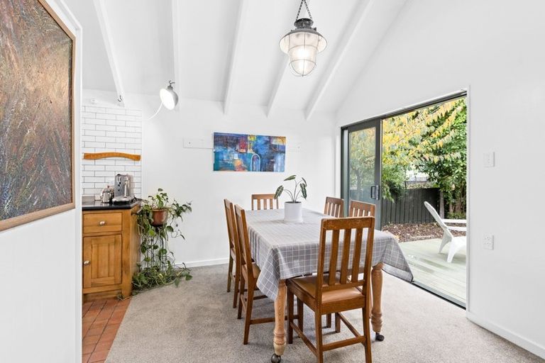 Photo of property in 69 Lipscombe Crescent, Havelock North, 4130