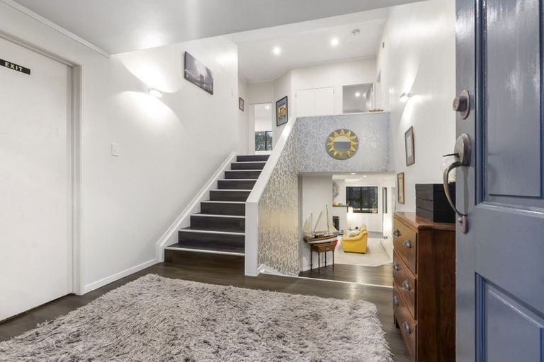 Photo of property in 14 David Beattie Place, Chatswood, Auckland, 0626