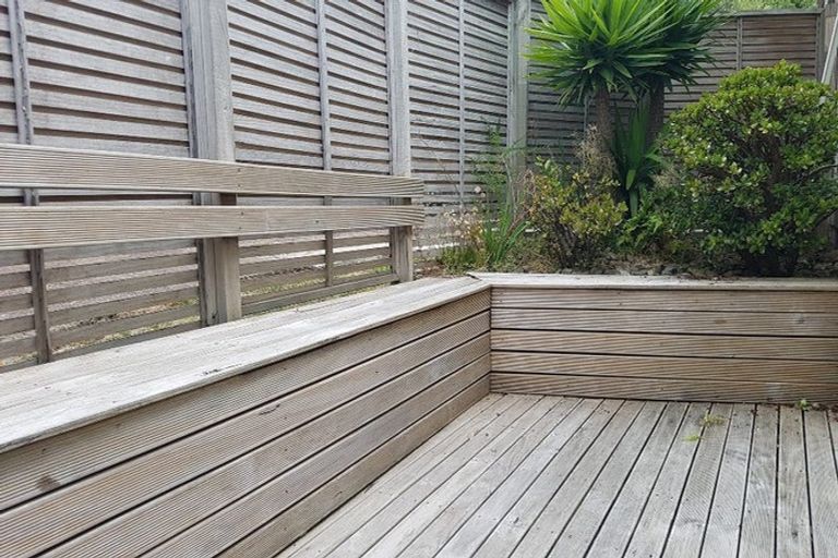 Photo of property in 14 Bruce Road, Glenfield, Auckland, 0629