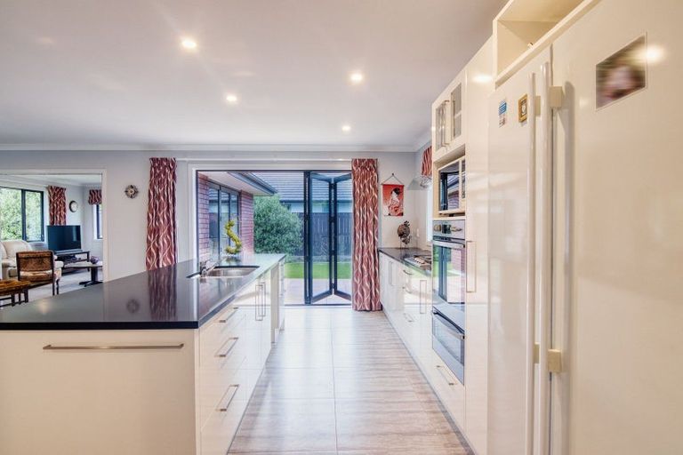 Photo of property in 41 Parata Street, Hokowhitu, Palmerston North, 4410