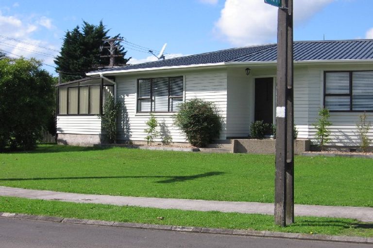Photo of property in 44 Dale Crescent, Pakuranga, Auckland, 2010