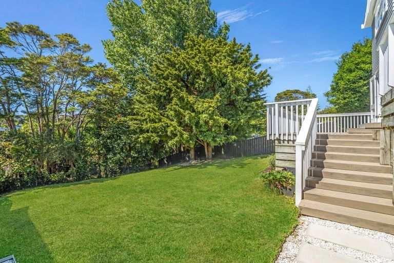 Photo of property in 90 Glendale Road, Glen Eden, Auckland, 0602