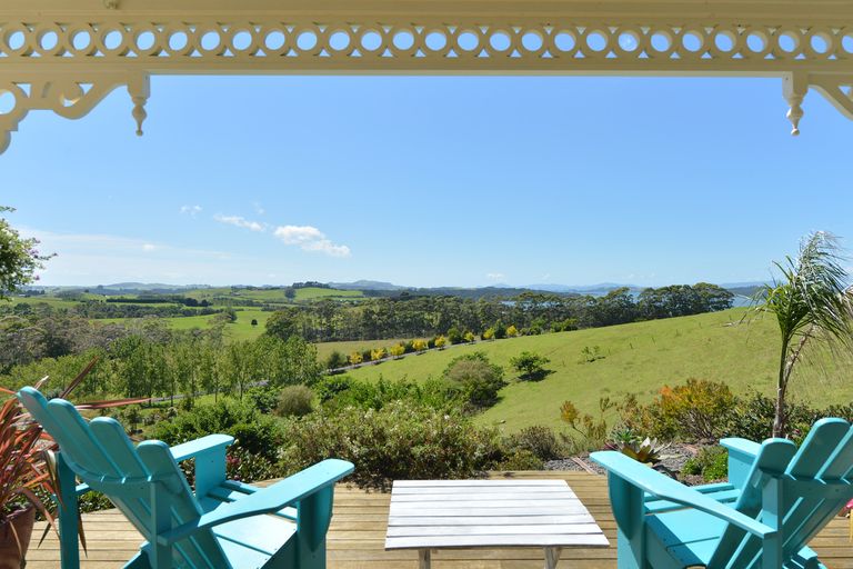 Photo of property in 10 Rangitane Road, Kerikeri, 0294