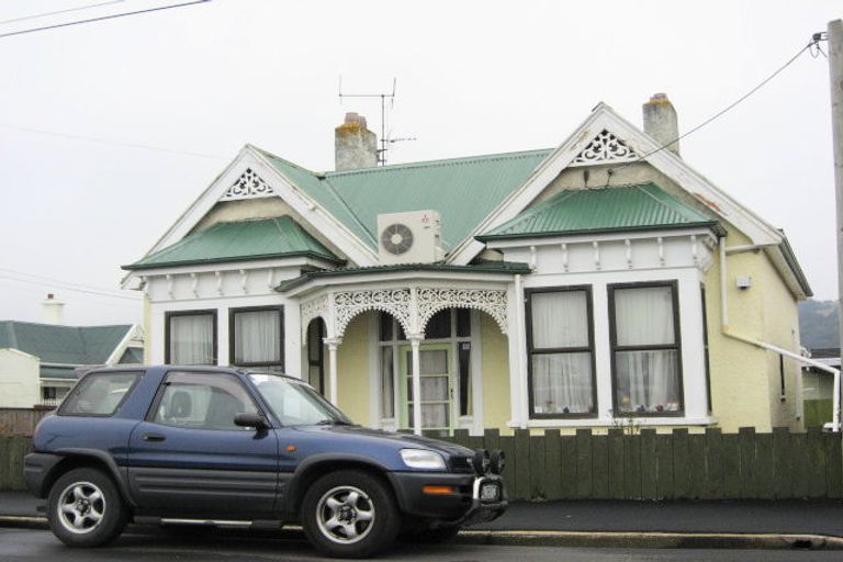 Photo of property in 250 Macandrew Road, Forbury, Dunedin, 9012