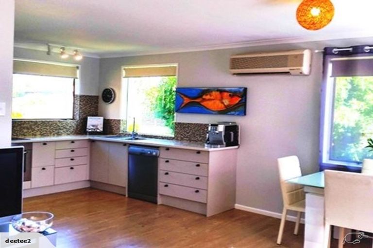 Photo of property in 1/32 Teal Crescent, Beach Haven, Auckland, 0626