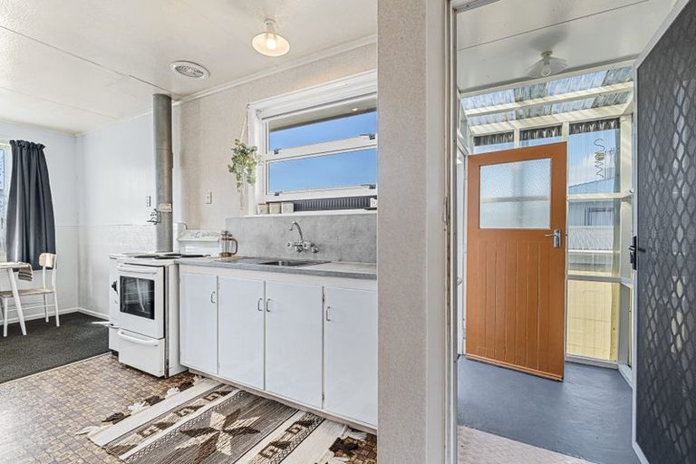 Photo of property in 19 Hume Street, Waitara, 4320