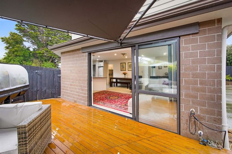 Photo of property in 18c Riverpark Crescent, Henderson, Auckland, 0610
