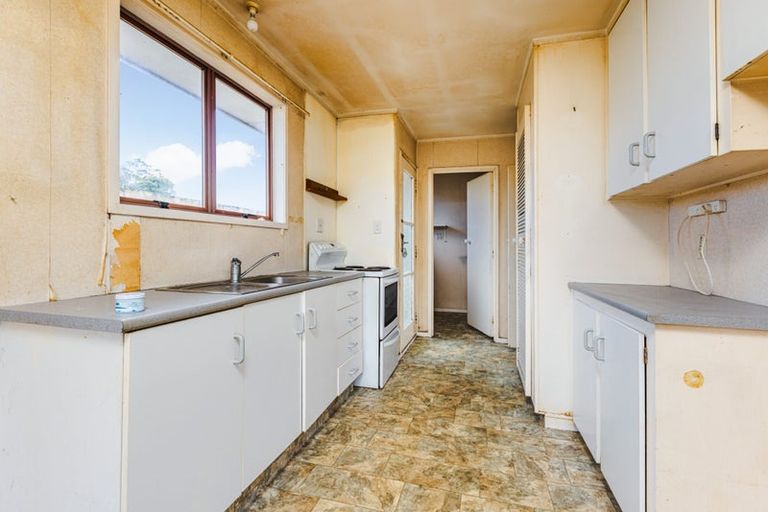 Photo of property in 17 Gloaming Place, Conifer Grove, Takanini, 2112