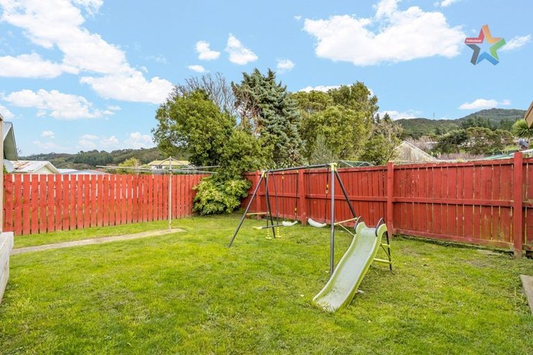 Photo of property in 303 Wellington Road, Wainuiomata, Lower Hutt, 5014