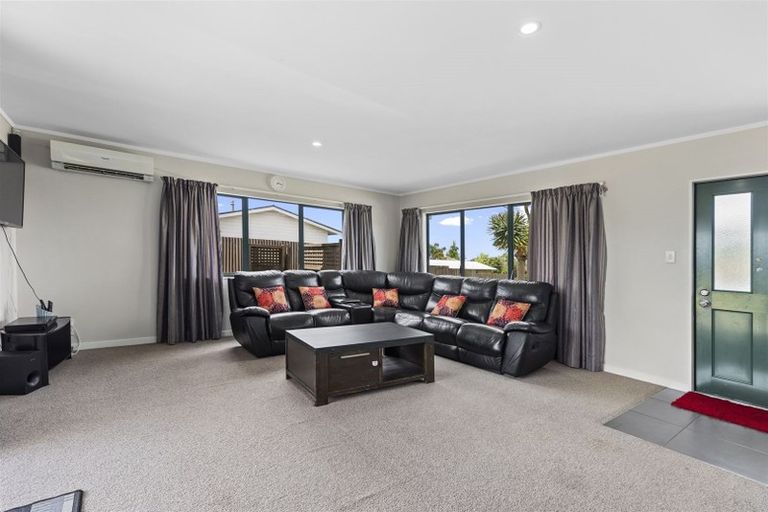 Photo of property in 56 Fairview Place, Te Puke, 3119