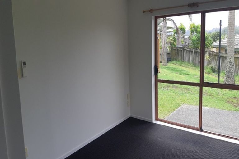 Photo of property in 4 Greenberry Drive, Ranui, Auckland, 0612
