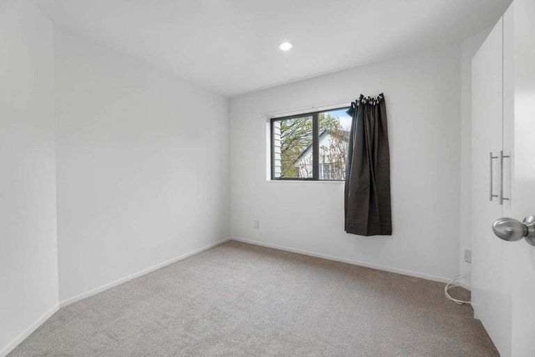 Photo of property in 27a Keegan Drive, Massey, Auckland, 0614