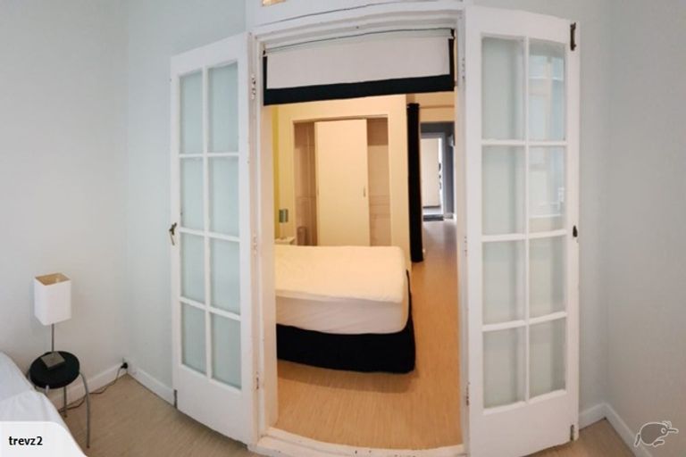 Photo of property in Devonport Apartments, 23/127 Saint Aubyn Street, New Plymouth, 4310