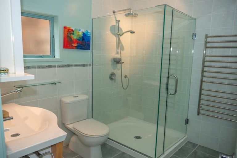 Photo of property in 4 Bush Point Road, Cable Bay, 0420