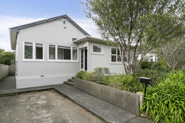 Photo of property in 15 Hathaway Avenue, Karori, Wellington, 6012