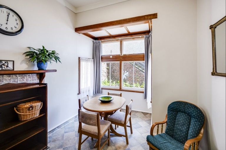 Photo of property in 7 Fitzroy Road, Bluff Hill, Napier, 4110