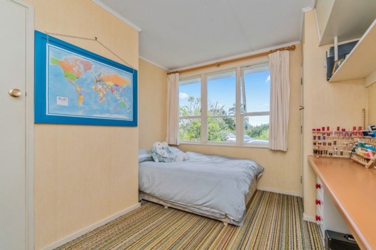 Photo of property in 7 Muir Avenue, Mangere Bridge, Auckland, 2022