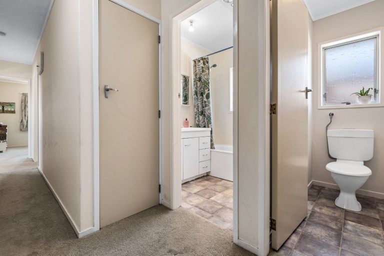 Photo of property in 140 Kingswood Road, Brookfield, Tauranga, 3110