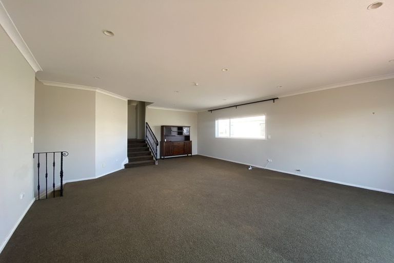 Photo of property in 17 Quedley Court, Eastern Beach, Auckland, 2012