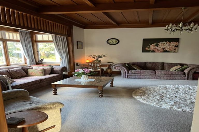 Photo of property in 16 Fairfield Road, Hawera, 4610