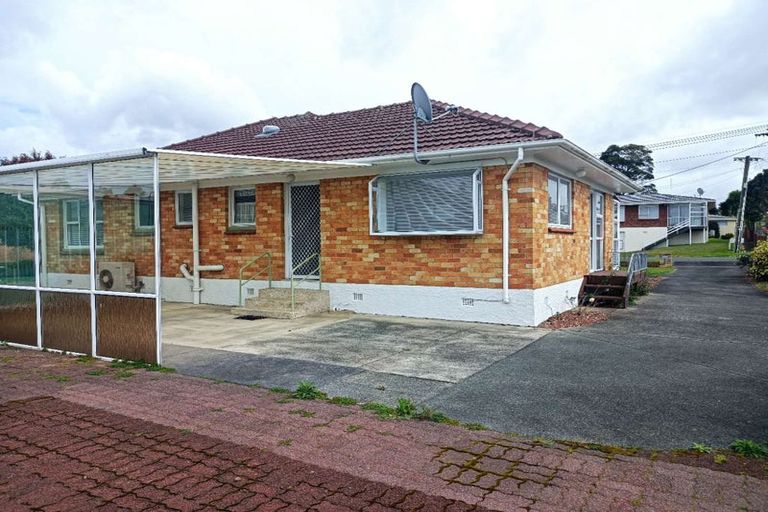 Photo of property in 12 Karaka Street, New Lynn, Auckland, 0600