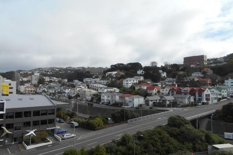 Photo of property in St Peters Apartments, 6e/192 Willis Street, Te Aro, Wellington, 6011