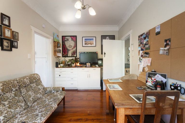 Photo of property in 180 College Street, Awapuni, Palmerston North, 4412