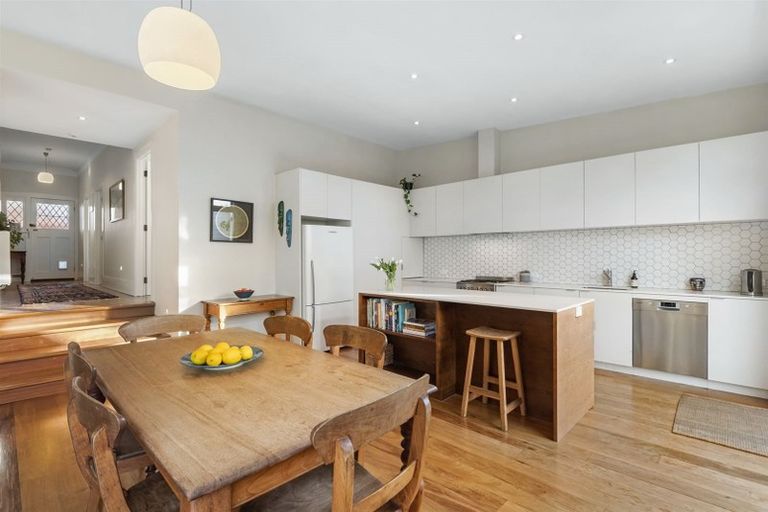 Photo of property in 10 Egremont Street, Belmont, Auckland, 0622